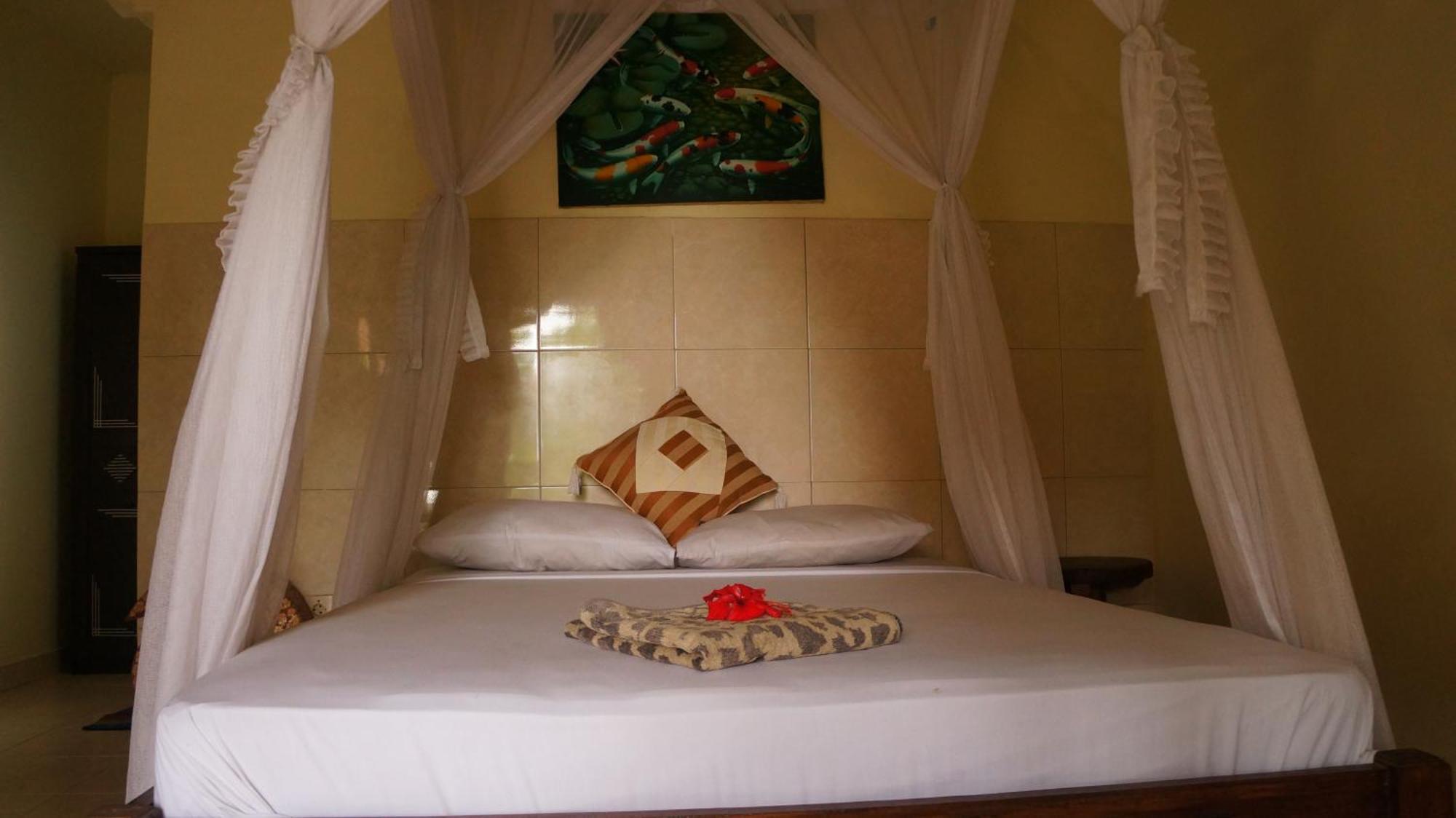 Rumahku Homestay Амед Екстер'єр фото
